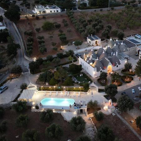 Trullo Il Focolare In Masseria Cisternino Exteriör bild