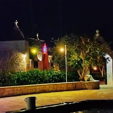 Trullo Il Focolare In Masseria Cisternino Exteriör bild