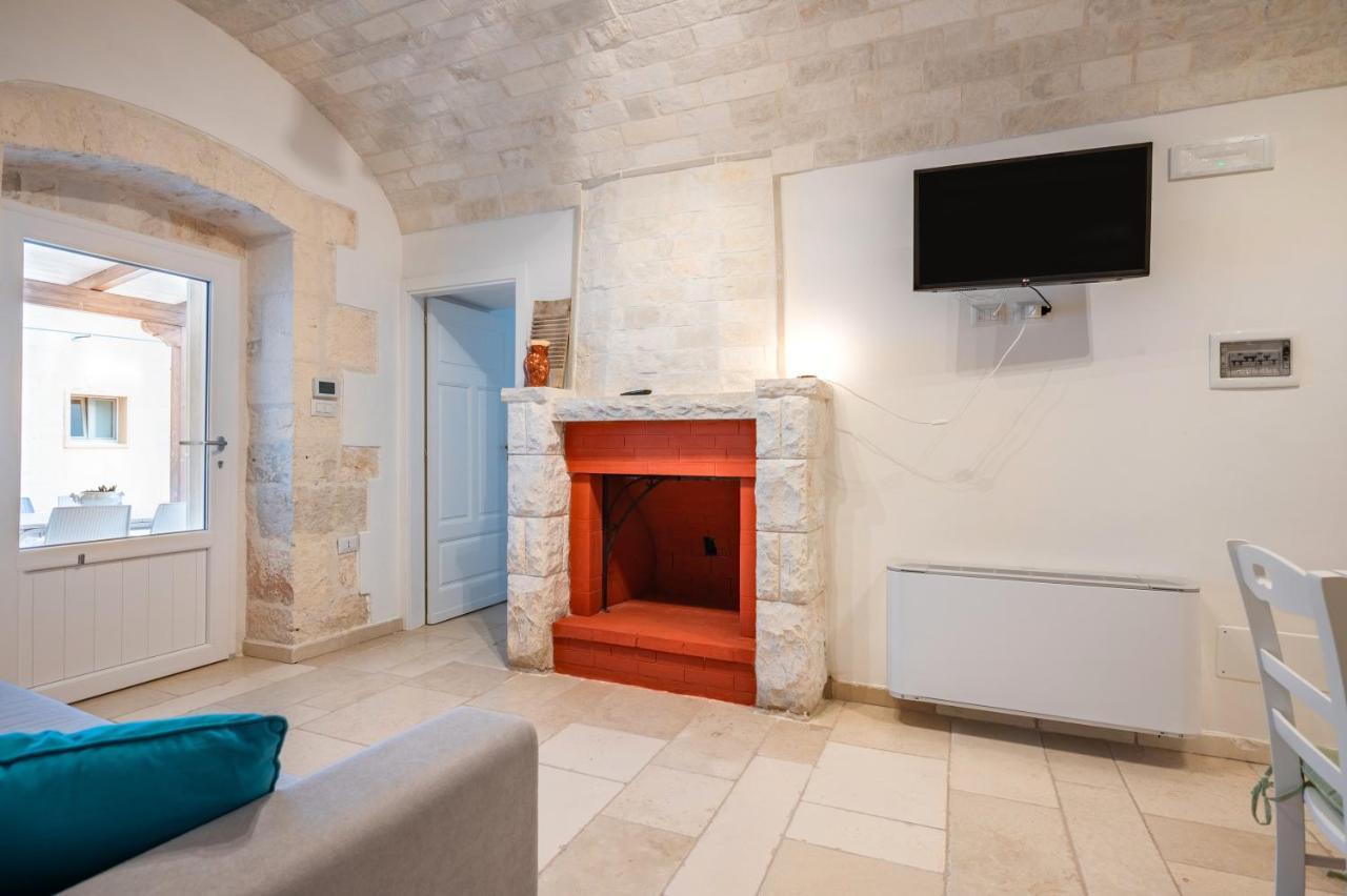 Trullo Il Focolare In Masseria Cisternino Exteriör bild