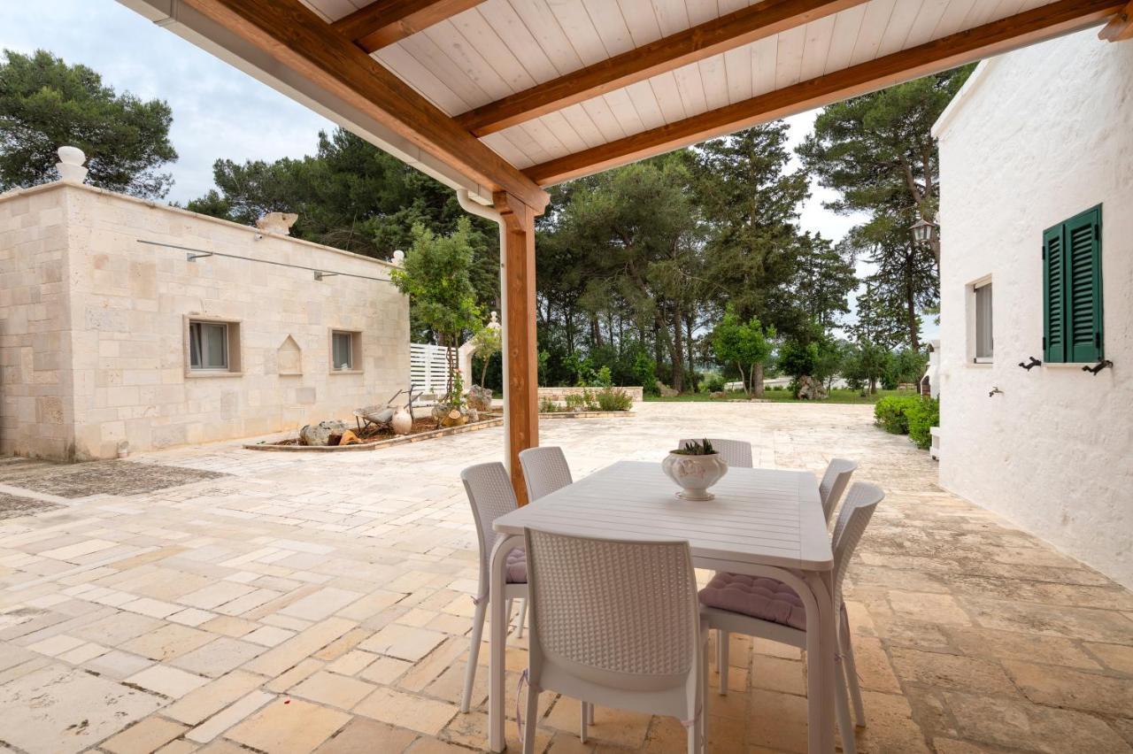 Trullo Il Focolare In Masseria Cisternino Exteriör bild