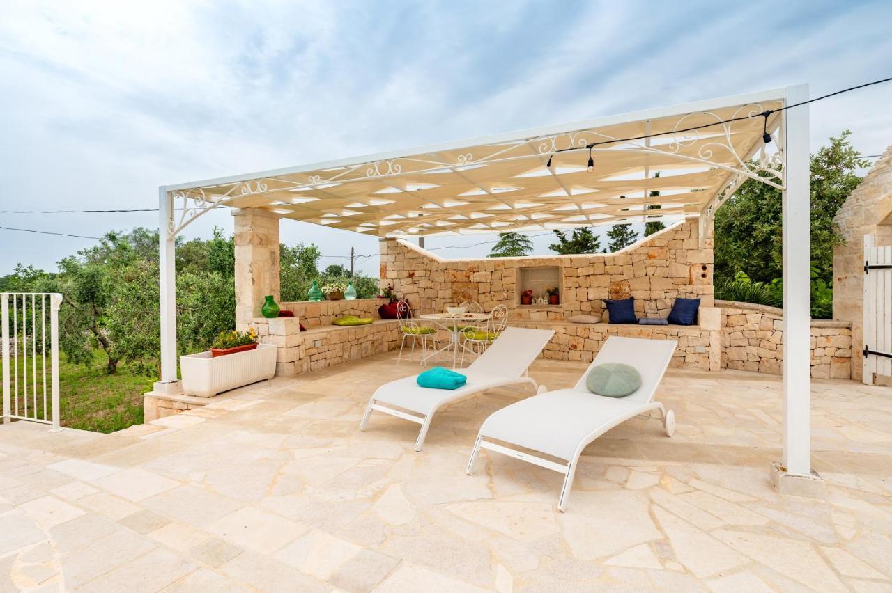 Trullo Il Focolare In Masseria Cisternino Exteriör bild
