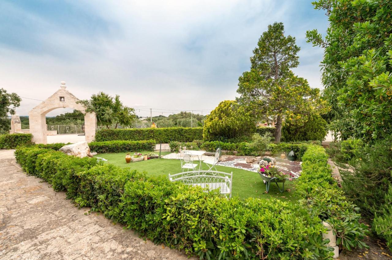 Trullo Il Focolare In Masseria Cisternino Exteriör bild